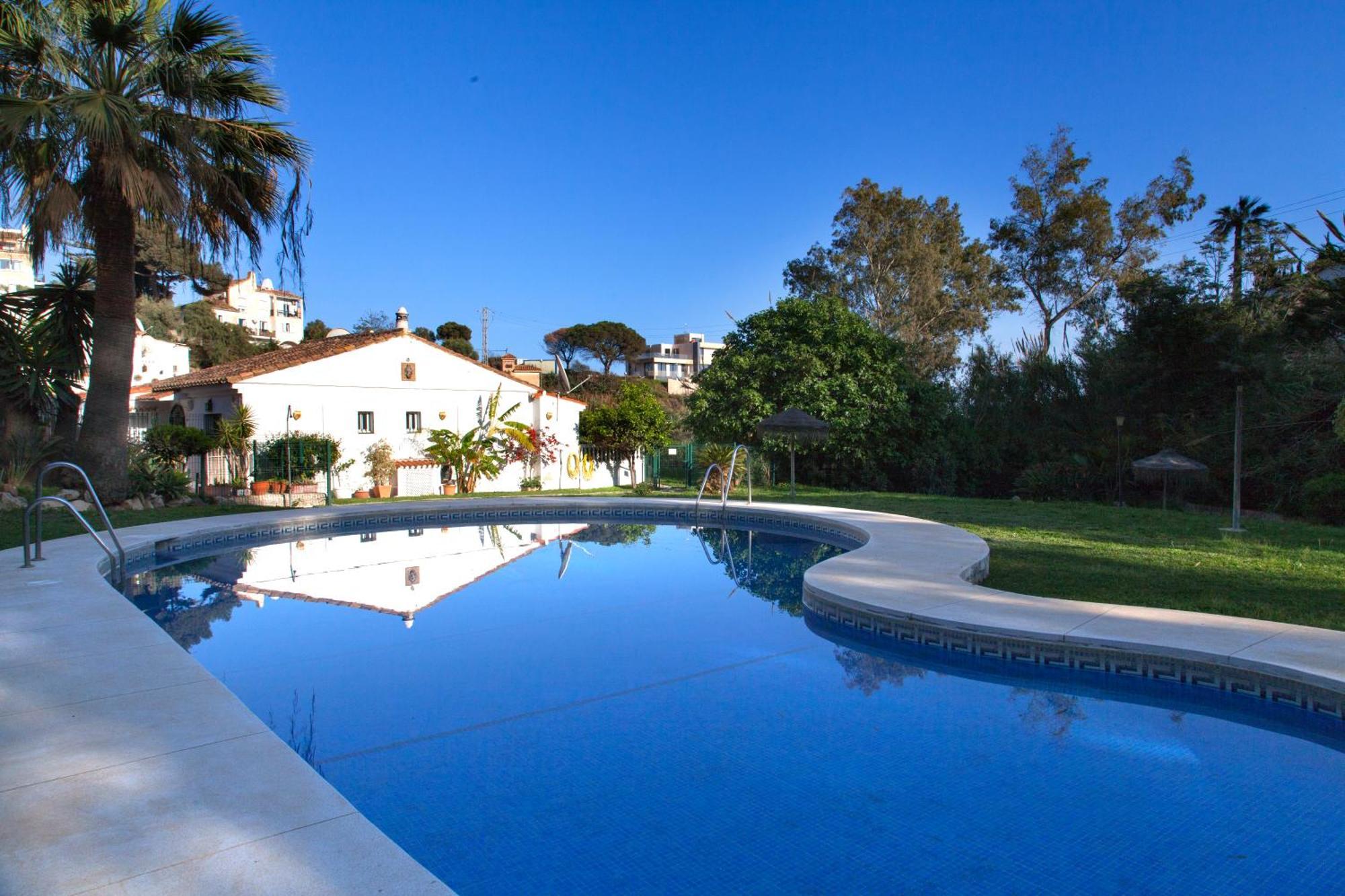 Villa Agradable adosado con piscina la Hidalga Benalmádena Exterior foto